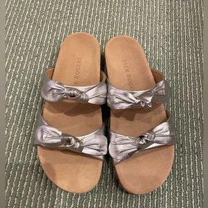 Jack Roger Double Knot  Comfort Sandals in Metallic Silver.